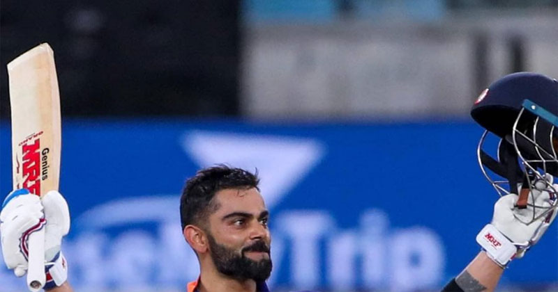 ৭১তম আন্তর্জাতিক সেঞ্চুরি পেয়েছেন কোহলি।
